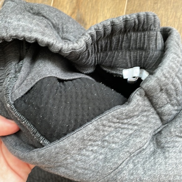 GUC Lunya Small double faced restore joggers in charcoal - Picture 5 of 9